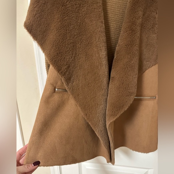 Twelfth Street by Cynthia Vincent Tan Faux Fur jacket - Picture 4 of 6